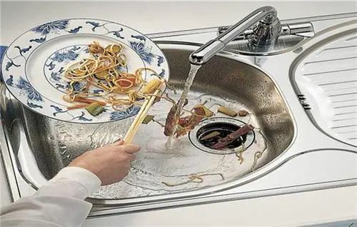 英利浦垃圾处理器成厨房神器 无需担心厨余垃圾问题